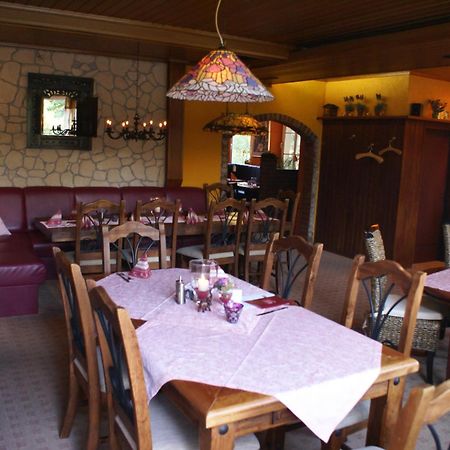 Hotel Elfenberg 슈나이더슈발렌베르크 외부 사진