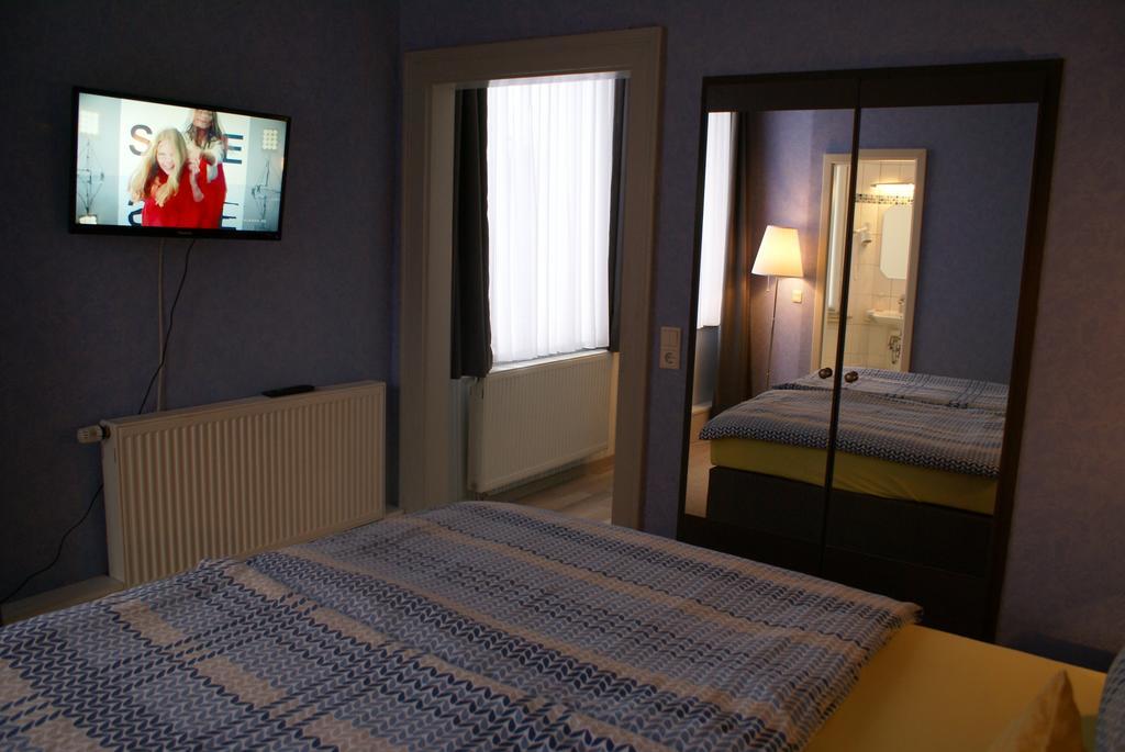 Hotel Elfenberg 슈나이더슈발렌베르크 객실 사진