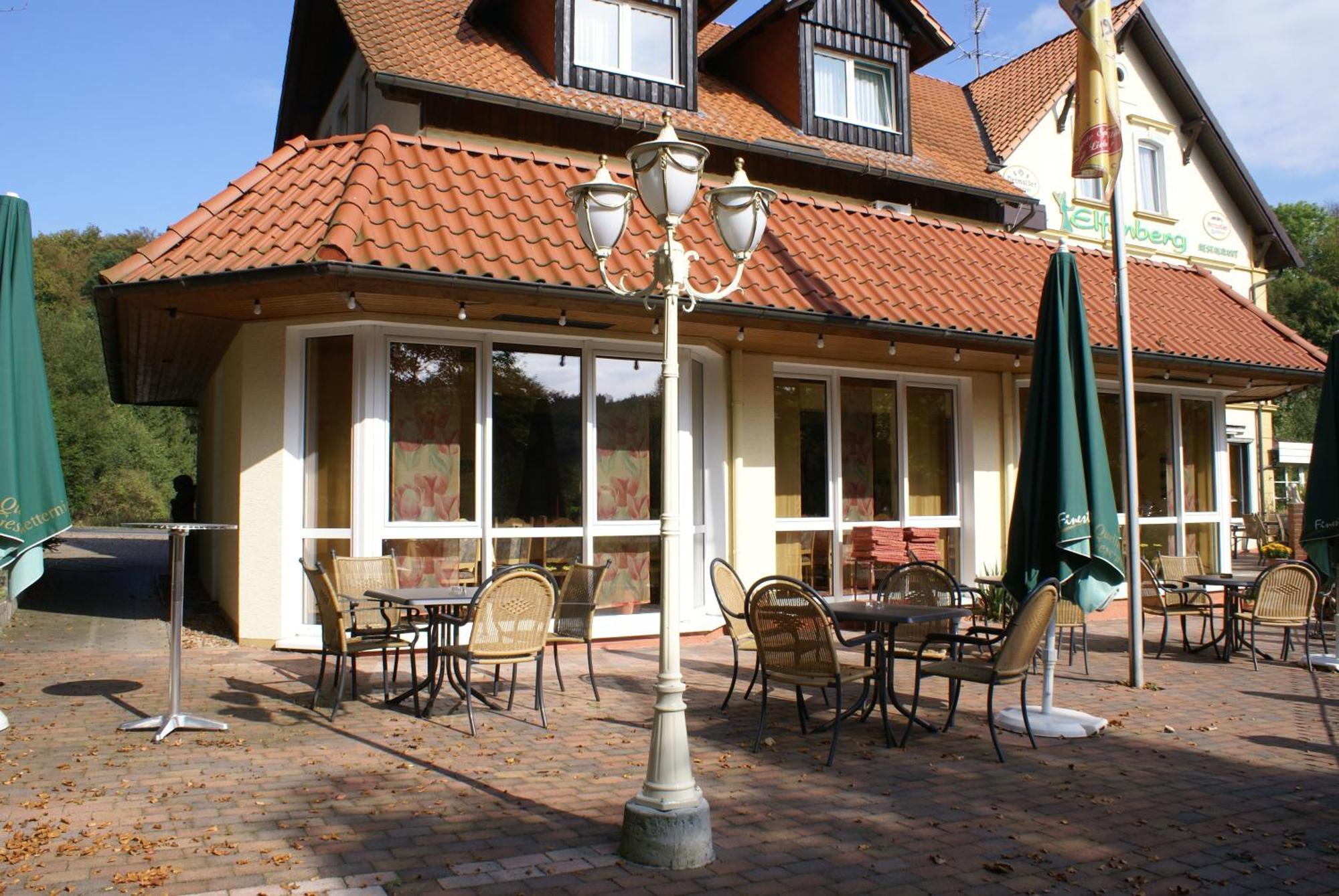 Hotel Elfenberg 슈나이더슈발렌베르크 외부 사진