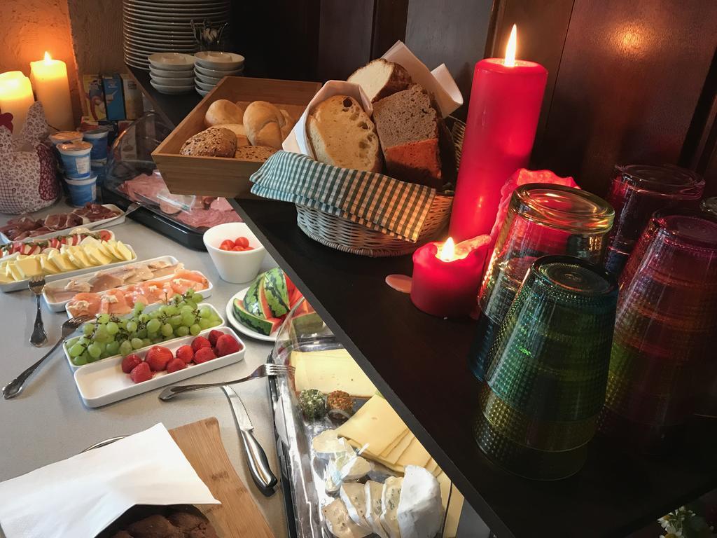 Hotel Elfenberg 슈나이더슈발렌베르크 외부 사진